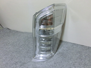 良品　ステップワゴンスパーダ　RK5 RK6 後期　右テールランプ　右テールライト　STANLEY W0587　刻印J2