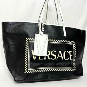 極美品 VERSACE ヴェルサーチ ビッグロゴ ショッパー トートバッグ ビジネス A4可能 pvc 大容量 黒 ロゴチャーム メデューサ 撥水