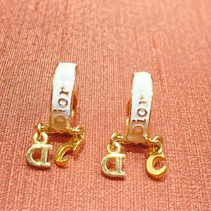 Christian Dior クリスチャンディオール アクセサリー ピアス ロゴ レディース アイテム ゴールドカラー ブランド