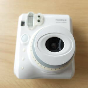 （Pa-179）富士フィルム チェキ instax mini 50S （ピアノホワイト） 中古品