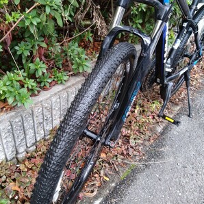 27.5インチ Giant ATX 前後ディスクブレーキ仕上 サスペンション付き 外装21段変速 アルミフレーム 街乗り マウンテンバイクの画像6