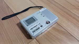 ☆美品☆　SONY ソニー ポータブルミニディスクレコーダー MZ-B10 MDウォークマン