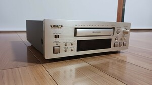 ☆美品☆　ティアック　カセットデッキ R-H500 オートリバース　TEAC