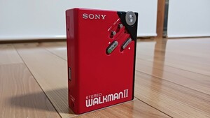 ☆美品☆　SONY WALKMAN II ソニー カセットウォークマン WM-2 赤 レッド