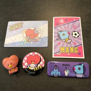 【送料無料】【即納OK】 BTS BT21 MANG & TATAセット ステッカー 缶バッジ フィギュア