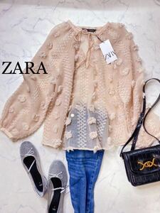 ZARA ザラ★タグ付き未使用★大人素敵★ゆったり ふわふわ立体フラワー ブラウス チュニック★エクリュ Mサイズ yz0344