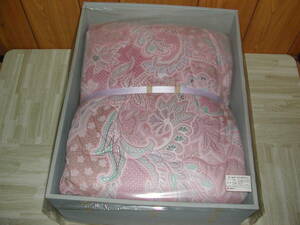 未使用　京都西川　肌ふとん　表裏地：綿100%　中わた：毛100％　140×190cm　シングルサイズ　ピンク