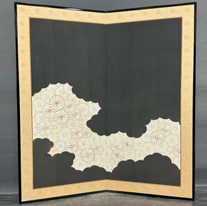 【都屋】3z2　織物 菊刺繍画 二枚折 屏風 高さ 約133cm 無落款 布 裂 菊尽くし 花鳥図