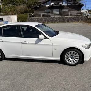 BMW 3シリーズ 320i ホワイトの画像3