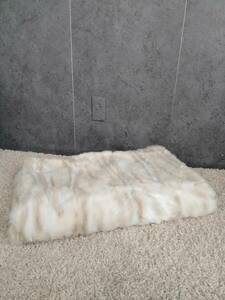 (2304A) blanket * multi cover * fur * fake fur *BoConcept*bo- concept *165×130cm*mote Leroux m exhibition goods 