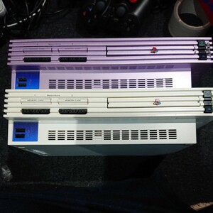 PS2 SCPH-55000GTとSCPH-50000SA本体のみの2台セット。