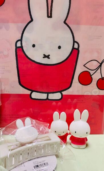 miffy(°x°) zakkaフェスタ　バンズクリップ&ソフビ　ミッフィ