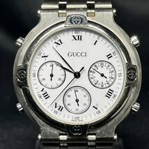 GUCCI グッチ メンズ腕時計 9300 クロノグラフ ホワイト文字盤 クオーツ ローマン 動作未チェック_画像1