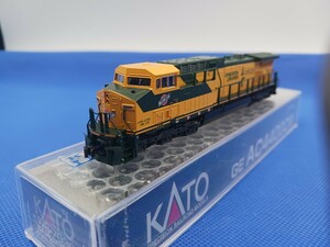 ★送料無料 即決有★ KATO USA 176-7036 GE AC4400CW Chicago & North Western C&NW #8820 シカゴ&ノースウェスタン鉄道