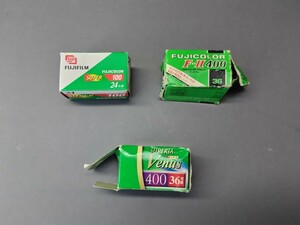 【未使用】 FUJIFILM 期限切れ 35mmフィルム3種　SUPER100-24(2000年10月)　F-Ⅱ 400-36(1978年9月)　SUPERIA Venus400-36(2009年1月)