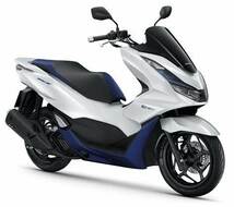 160/　JK05　右ステップ　アクセル側　PCX125　JK06　PCX160　KF47　フロア　インナーカウル_画像2