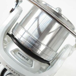 122s DAIWA ダイワ 17 WINDSURF ウインドサーフ 35 細糸 スピニングリール ※中古