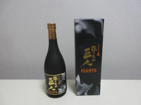 本格焼酎 麦 強くあれ 巨人 GIANTS 麦焼