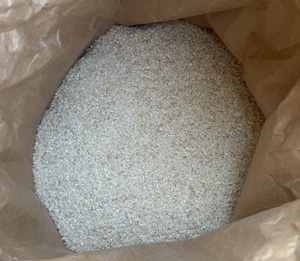 　餌　精米くず米（鳥など）　15kg