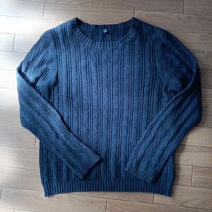 ユニクロ　春物　ケーブルセーター　紺色　150サイズ