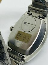 希少　SEIKO セイコー LC 0124-0030 スクエア デジタル文字盤 クオーツ　メンズ腕時計 デッドストック　動作未確認　ジャンク品　(13)_画像7