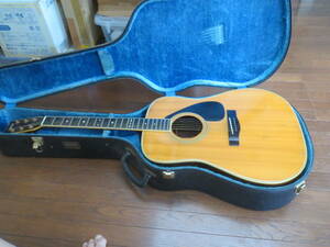 ヤマハアコーステックギター　FG-401Bです。