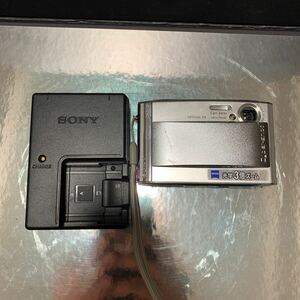 SONY ソニー コンパクトデジタルカメラ Cyber-shot サイバーショット DSC-T5 デジカメ 充電器 デジタルカメラ 