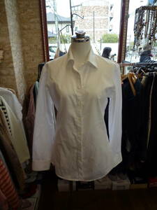 【0321-1】LES MUES Femme 白シャツ　サイズ9号
