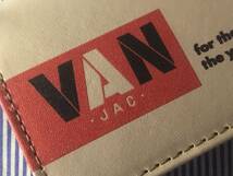 天然ヌメ革使用！VAN JAC ヴァンヂャケット 三つ折りレザーウォレット 伝説の銀座みゆき族が小脇に抱えていた紙袋ロゴデザイン！VAN JACKET_画像1