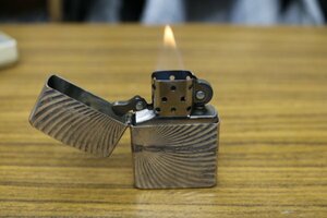 Zippo ジッポーライター　アーマーA　本物　彫刻ウエーブライン