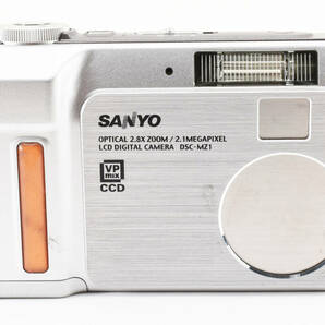 ★動作品★ SANYO DSC-MZ1 LCD デジタルカメラ 2.1MEGAPIXELS シルバーの画像1