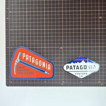 PATAGONIA パタゴニア ステッカー 2枚セット シール アウトドア キャンプ用品 オレンジ 白 デカール Sticker 正規品_画像2
