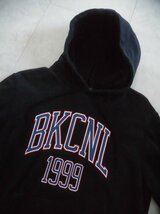 BACKCHANNEL バックチャンネル BKCNL 1999プリント スウェット パーカーS/カレッジロゴ プルオーバー フーディ/黒 ブラック/日本製_画像4