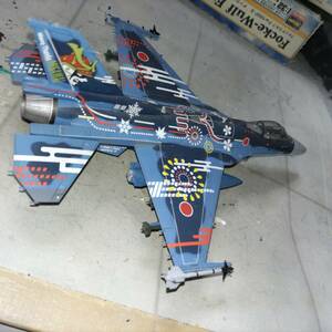 1/72　航空自衛隊　F-2戦闘機完成品