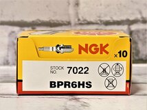 ＮＧＫ　ＢＰＲ６ＨＳ　２本セット　ドカティ　Ｍ４００モンスター　９４ー９６　適合　新品！_画像3