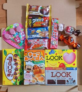 ⑲お菓子詰め合わせ12点セット◆◆◆フォローでプレゼントセール・緩衝材の代わりに小さめのお菓子たくさん詰めます◆◆◆