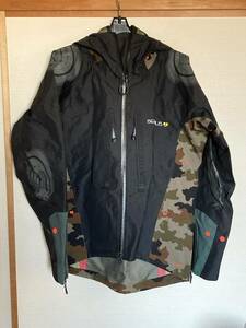 グリフィン x バーグハウス　アウター　ゴアテックス　Griffin　Berghaus