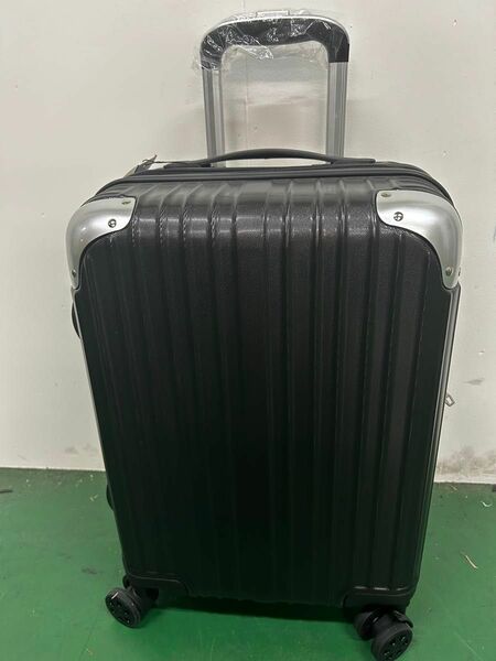 ダイヤルロック式 スーツケース Sサイズ 