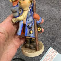 03447 GOEBEL (ゲーベル) フンメル人形 ラッパを吹く少年 西ドイツ　置物 陶器 ビンテージ 現状品_画像4