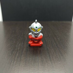 SDウルトラマン倶楽部　ウルトラセブン　フルカラーカラー　ミニフィギュア　※多少の剥げアリ