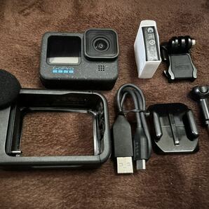 （使用回数少、予備含めバッテリー3個付！）GoPro HERO BLACK 12 国内公式 （メディアモジュラー&純正防水ケースもセット！）USEDの画像1