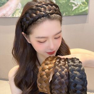 【大人気】三つ編み 編み込み カチューシャ おしゃれ かわいい 簡単 ウィッグ三つ編みヘアアクセサリー ヘッドバンド 