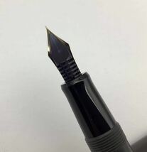 33 万年筆 PILOT パイロット CUSTOM 67 カスタム ペン先 14K 585 EF 軸カラーグレー 筆記用具 文房具_画像3