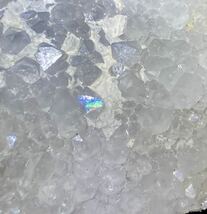 インド　デカンタ産大きな天然アナンダライトクラスター　天然レインボー水晶結晶　675g綺麗^ ^激レア石^ ^出物^ ^_画像1