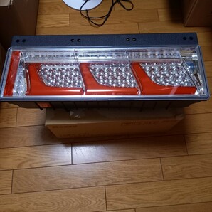 小糸 LEDテールランプ ノーマルターン 左側の画像1