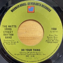 THE WATTS 103RD STREET RHYTHM BAND DO YOUR THING / A DANCE, A KISS AND A SONG 45's 7インチ_画像2