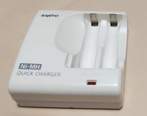 サンヨー 急速充電器 SANYO NC-MDR02　ニッケル水素電池用充電器　