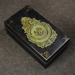 中国 清代 黒檀象嵌古玉多宝盒収納ケースです めでたい如意紋です 首飾箱 細密彫 時代物 中国美術 極細工 木彫り 置物 唐物 ZLC60