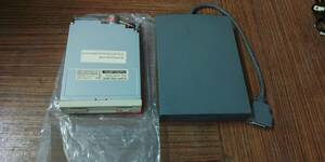 9801NL/R-02用3.5インチフロッピーディスクドライブ&富士通3.5インチフロッピーディスクドライブ
