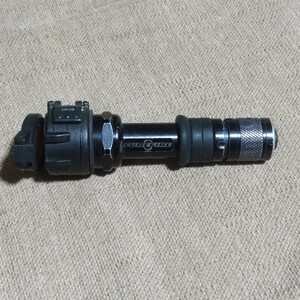 SUREFIRE　Z2　COMBATLIGHT　 シュアファイア フラッシュライト　レッドフィルター付